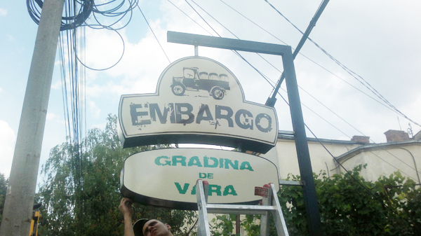 Firme luminoase - EMBARGO