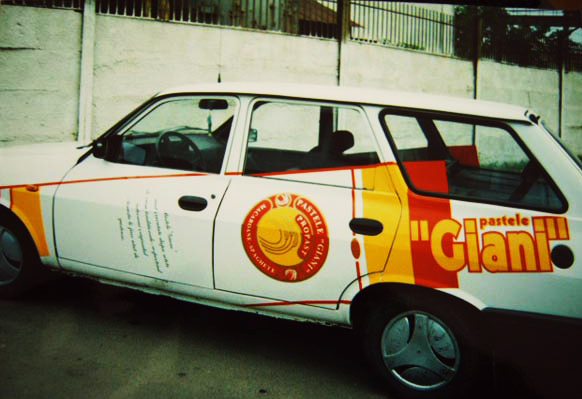 Decorari cu autocolant - GIANI
